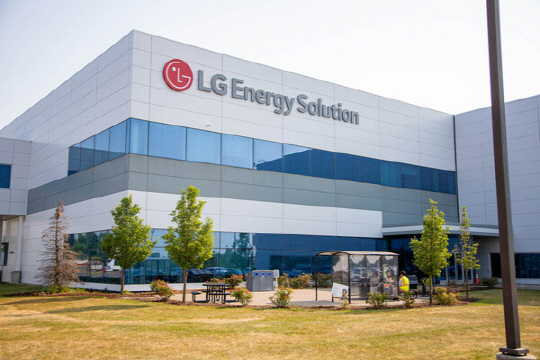 LG¿£¼Ö, Ú¸¼ ESS¿ë LFP Á¶±â¾ç»ê¡¦Áß±¹ ¹èÅ͸® `±¼±â`¿¡ µµÀüÀå LG¿£¼Ö, Ú¸¼ ESS¿ë LFP Á¶±â¾ç»ê¡¦Áß±¹ ¹èÅ͸® `±¼±â`¿¡ µµÀüÀå